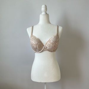 🧡NWOT BODY BY VICTORIA PUSH-UP PERFECT SHAPE BRA IN CHAMPAGNE/WHITE